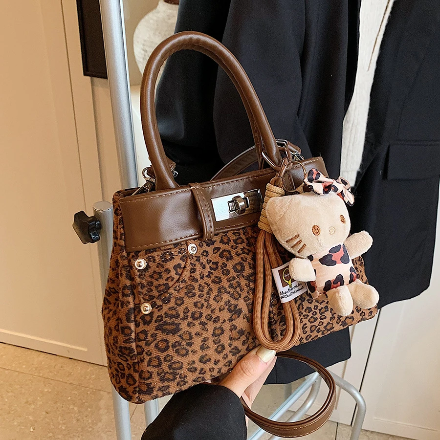 豹纹拼接时尚小水桶女包2024年新款高级质感单肩包百搭手提斜跨包