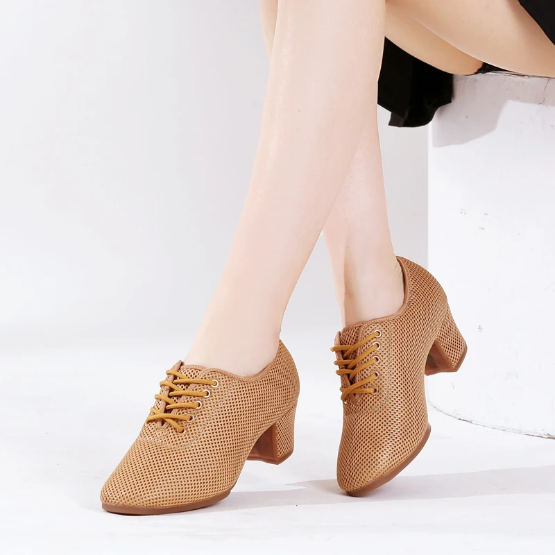 广场舞鞋女成人耐磨软底拉丁舞鞋透气水兵舞鞋国标舞交谊舞四季款