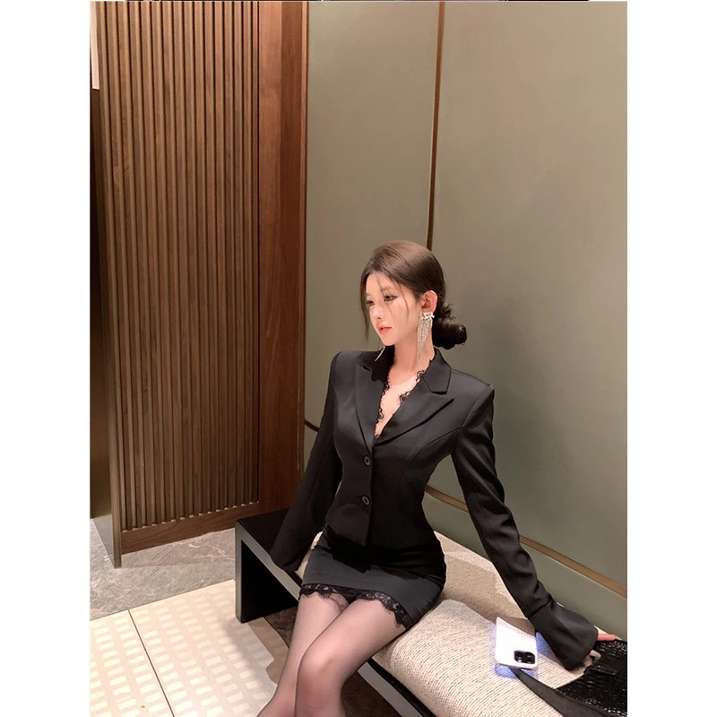 【薄荷雪糕】早秋新款气质时尚长袖拼接蕾丝西装外套蕾丝半裙时尚女