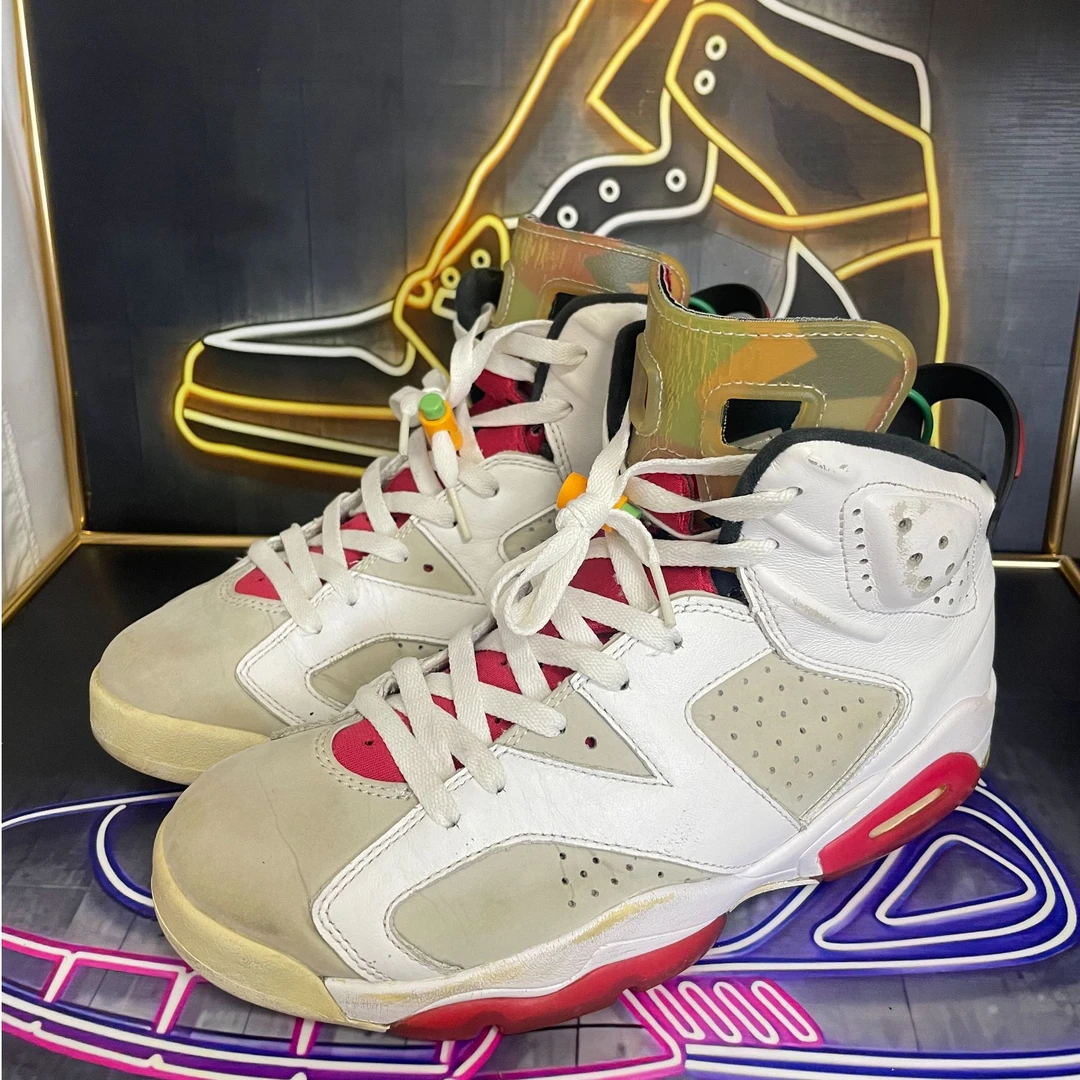 42.5码公价1k AJ6 兔八哥篮球鞋白灰红