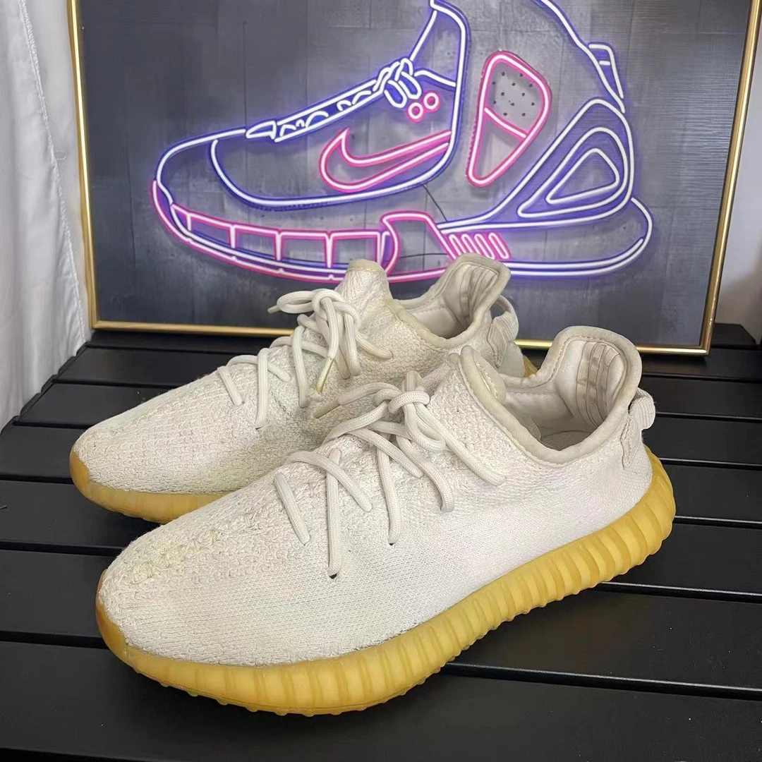 41码公价2.7k阿迪达斯Yeezy Boost椰子350白冰淇淋休闲鞋白色