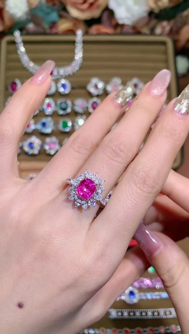 【闪购商品】尖晶石戒指18K金镶嵌2.39ct/天然宝石/尾款