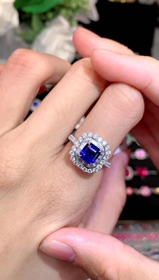 【闪购商品】蓝宝石戒指18K金镶嵌2.09ct/天然宝石/七天无理由