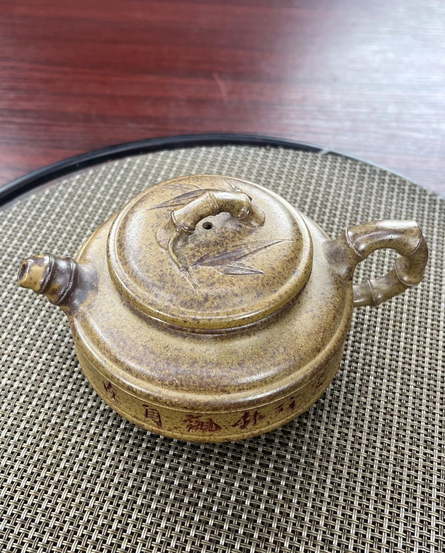 稀世明泥-冷金黄-古龙窑柴烧大拍器型双线竹鼓紫砂壶