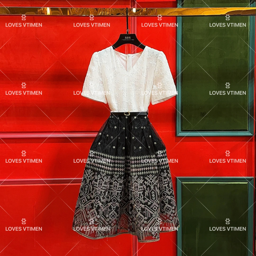 编号【19】夏季设计师款气质时尚法式显瘦高级感连衣裙LOVES-A991