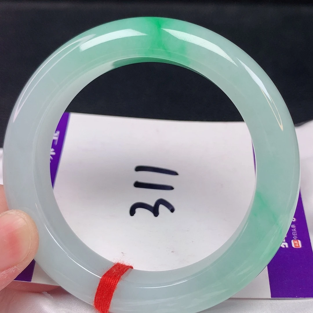 翡翠手镯未镶嵌54+ 翡翠手镯