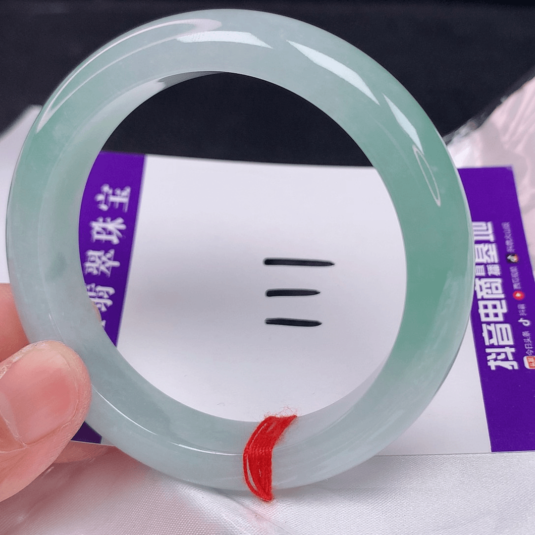 翡翠手镯未镶嵌55+ 翡翠手镯