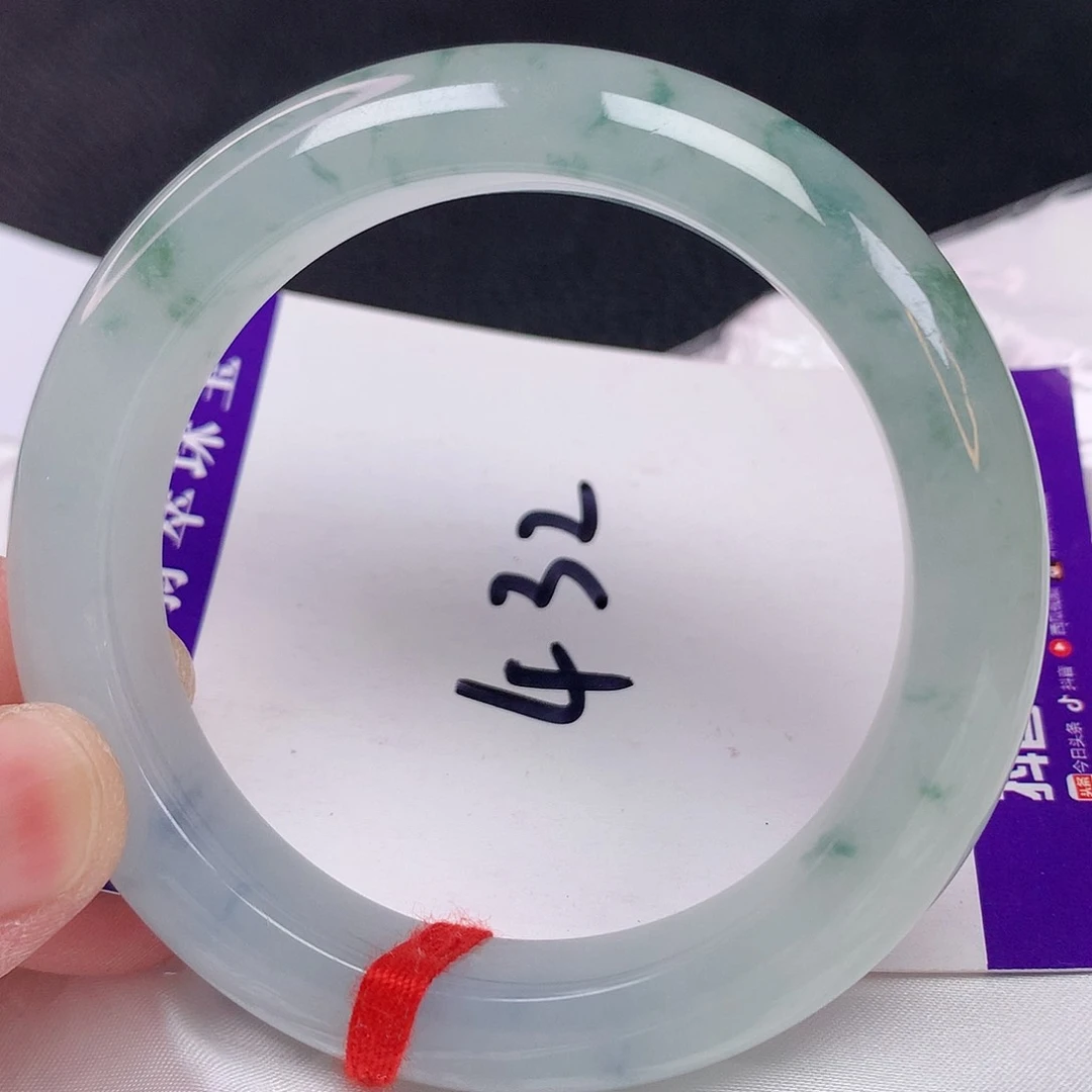 翡翠手镯未镶嵌54 翡翠手镯