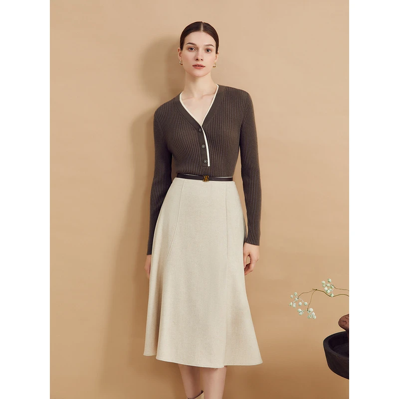 【100%绵羊毛】YINER音儿2024新款显瘦气质V领毛针织衫8C64506086