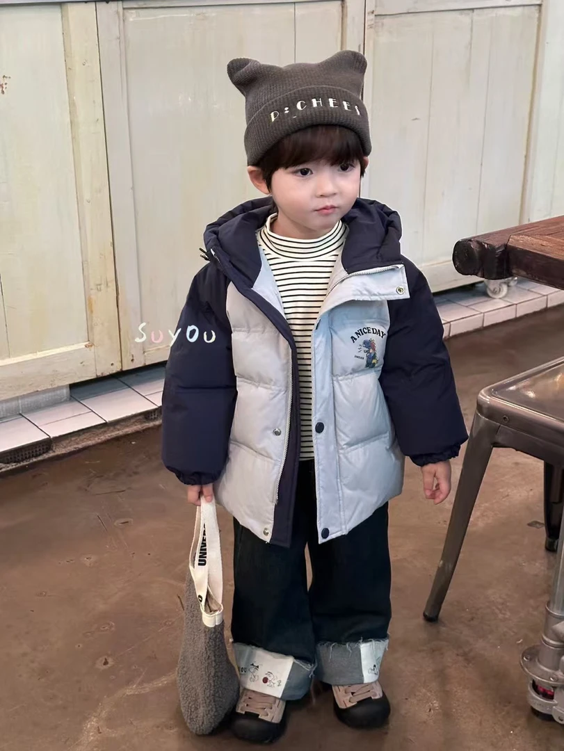 商场同款苏佑韩系潮款男童恐龙拼色羽绒服现货