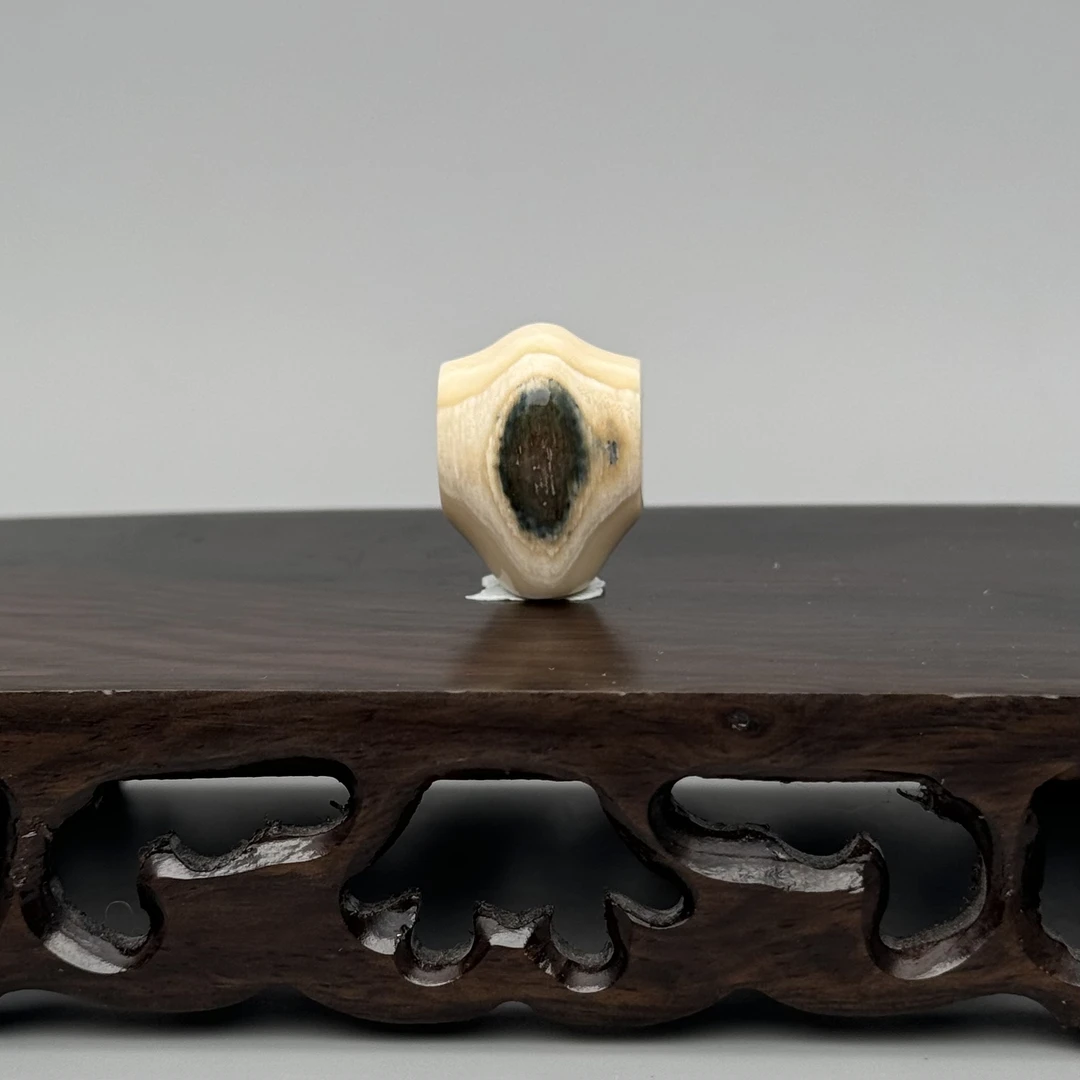 DEZHI/德志瑕疵有裂22*16*16mm蓝皮鲨鱼鳍三通5.8g猛犸牙F848