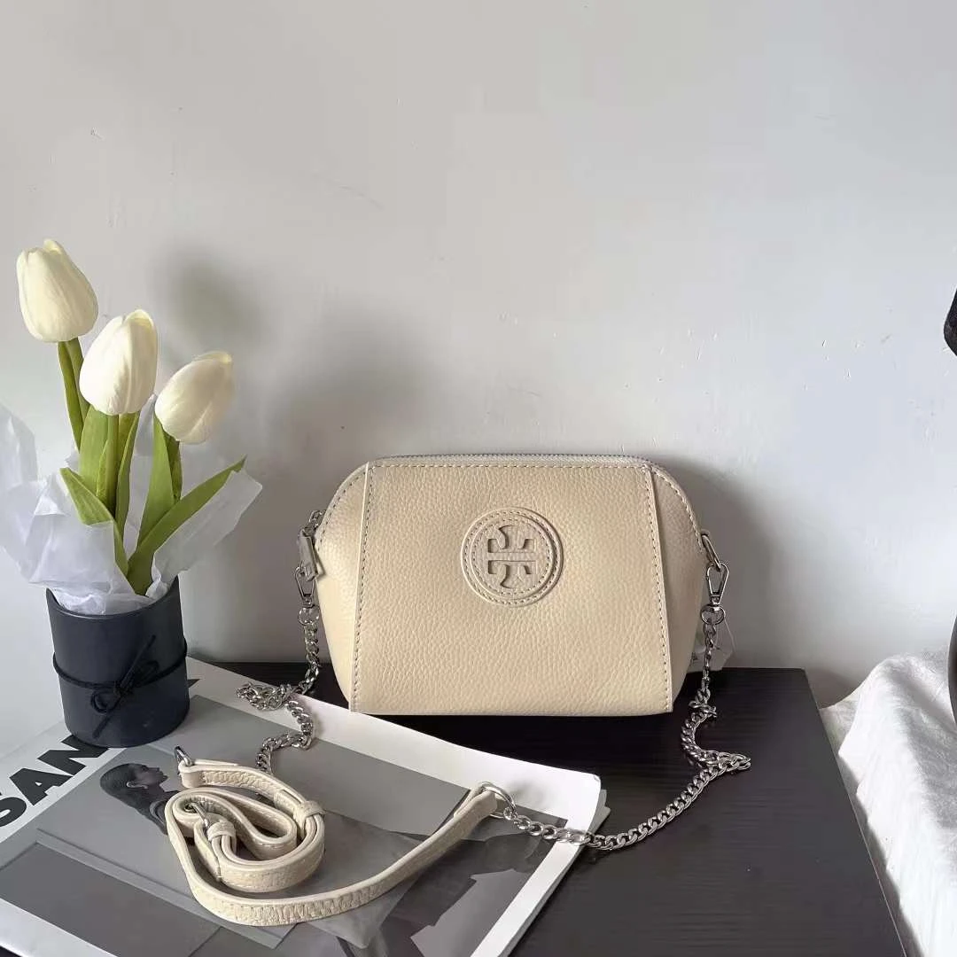 双拉链实用大容量头层牛皮斜挎包《9006》