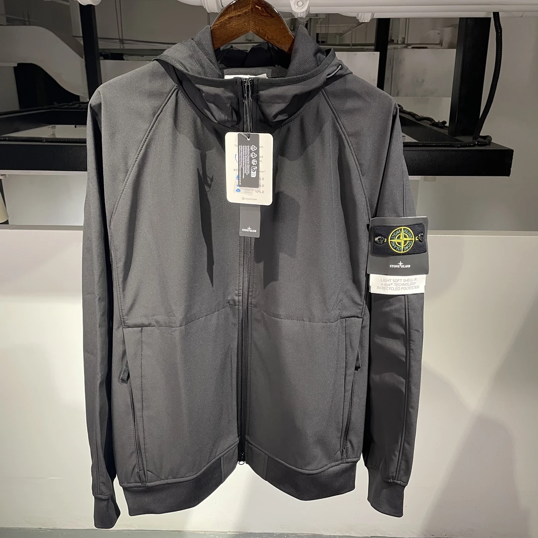 Stone island 23ss 新款软壳冲锋衣 黑色 防风防水 防刮