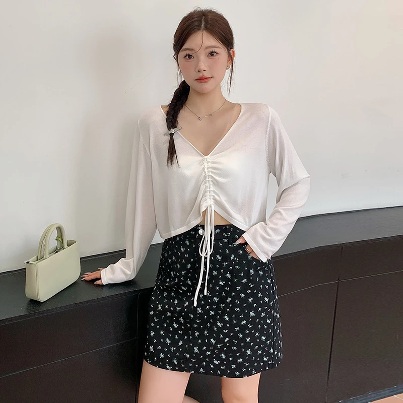 大码女装v领抽绳上衣女长袖罩衫防晒衣2024夏胖mm薄款针织衫22231