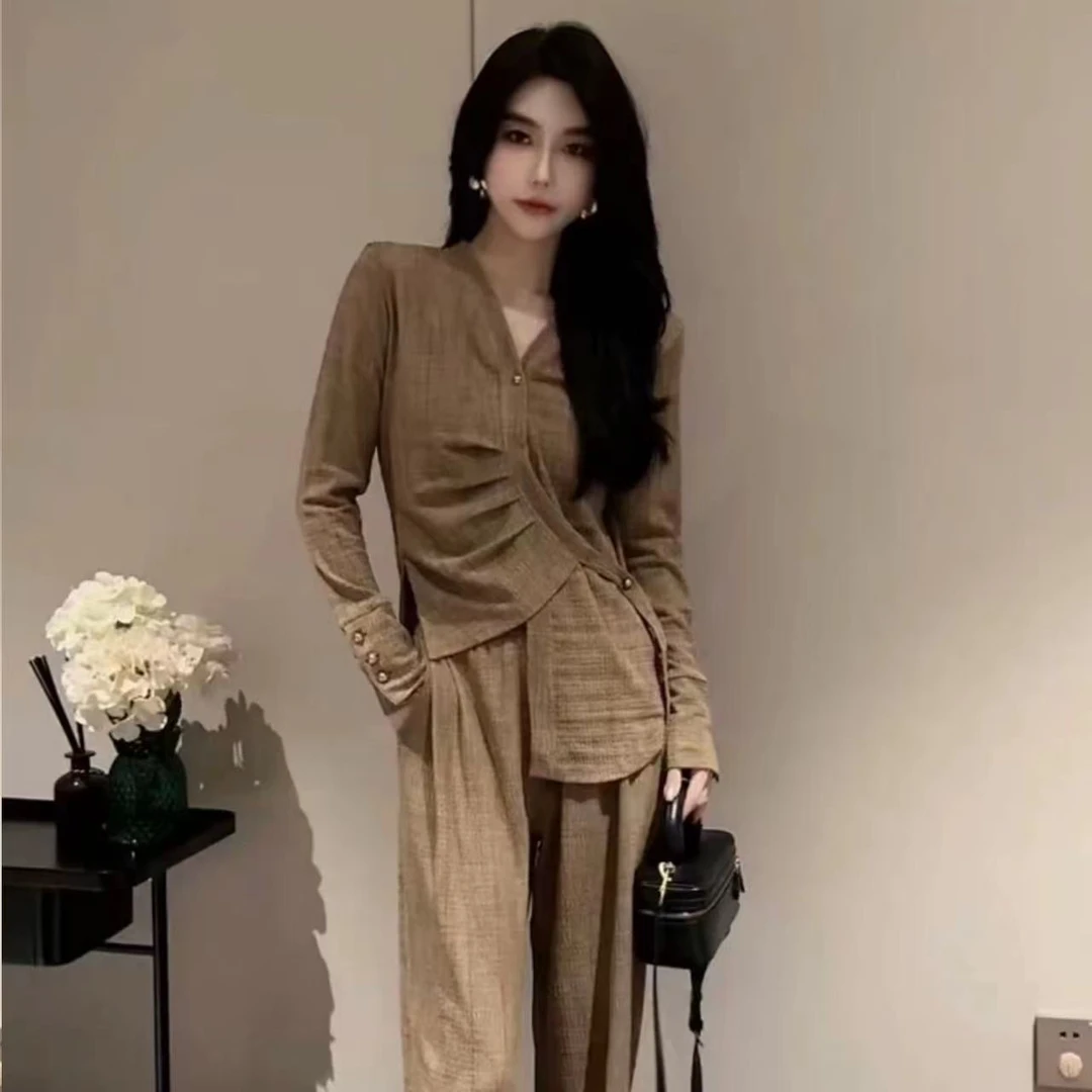 轻熟风韩系入秋穿搭不规则开叉上衣高腰休闲阔腿裤纯色时尚两件套