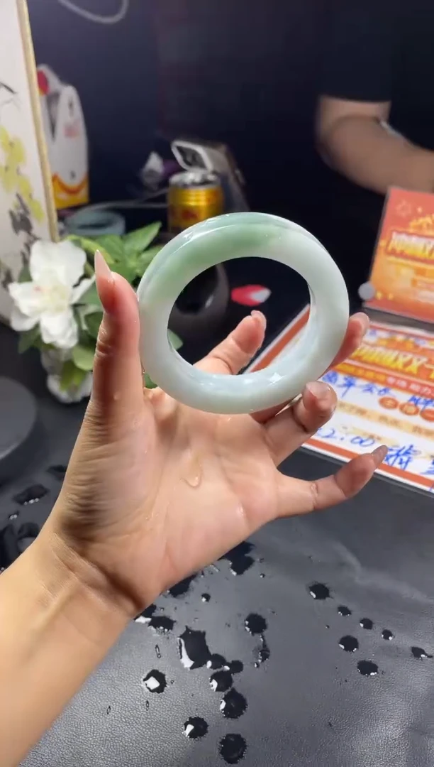 【闪购商品】定制翡翠手镯未镶嵌正圈圆条KL8DZS