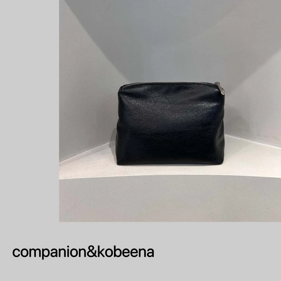 点关注亮灯牌领化妆包
