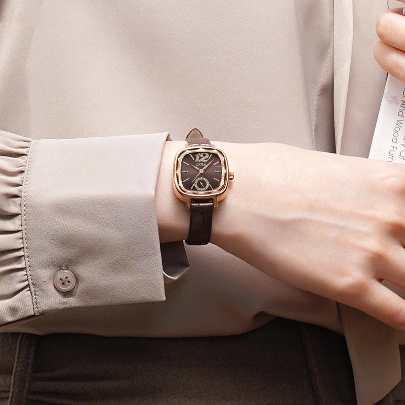 新款休闲复古小方表女士腕表咖色皮带款FL 58227 H