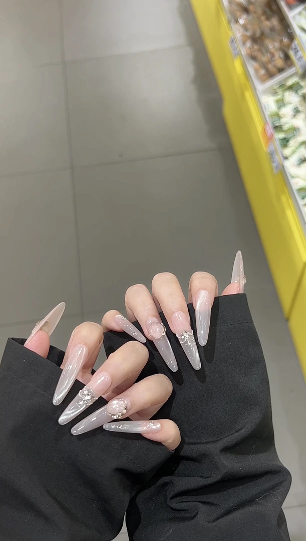 【御姐】一坨快乐的海绵 纯手工穿戴甲 完美主义慎拍