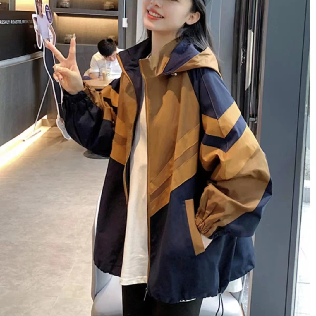连帽风衣外套女款2024春秋新款宽松条纹棒球服工装冲锋衣夹克209