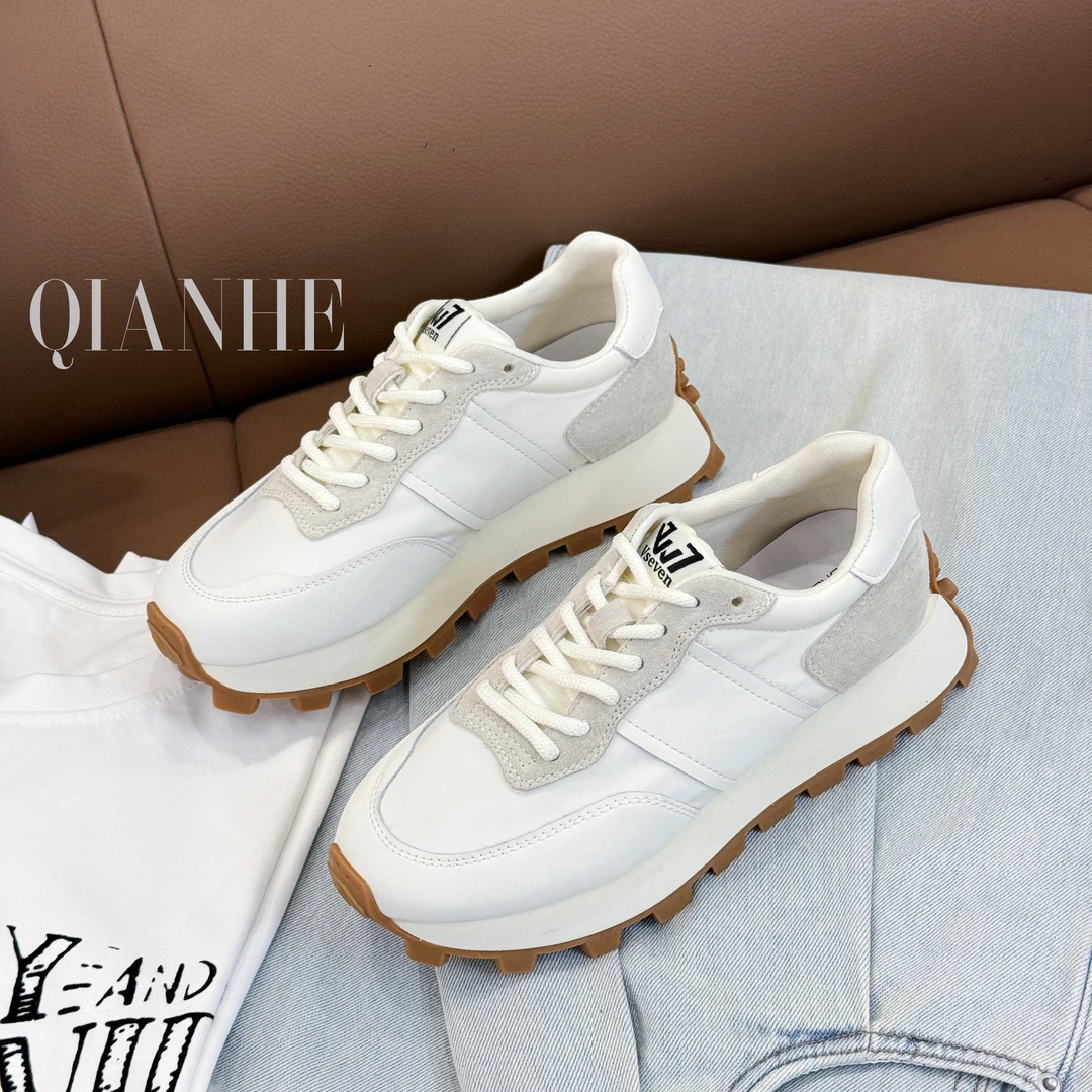 2025运动跑鞋阿甘鞋休闲板鞋  断码  没有运费险  （9100）