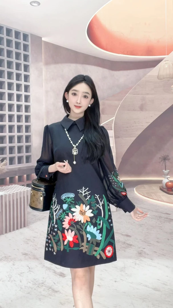 深圳南油2023高端轻奢遮肚子减龄气质时尚复古印花宽松连衣裙