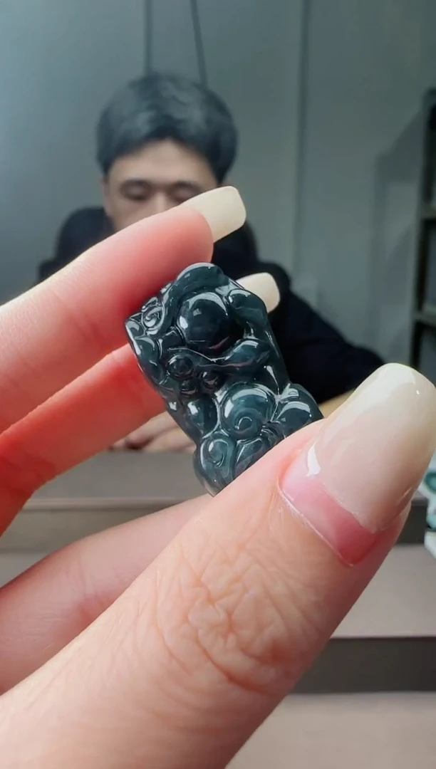 【闪购商品】翡翠颈饰未镶嵌貔貅多样性随机一件发货
