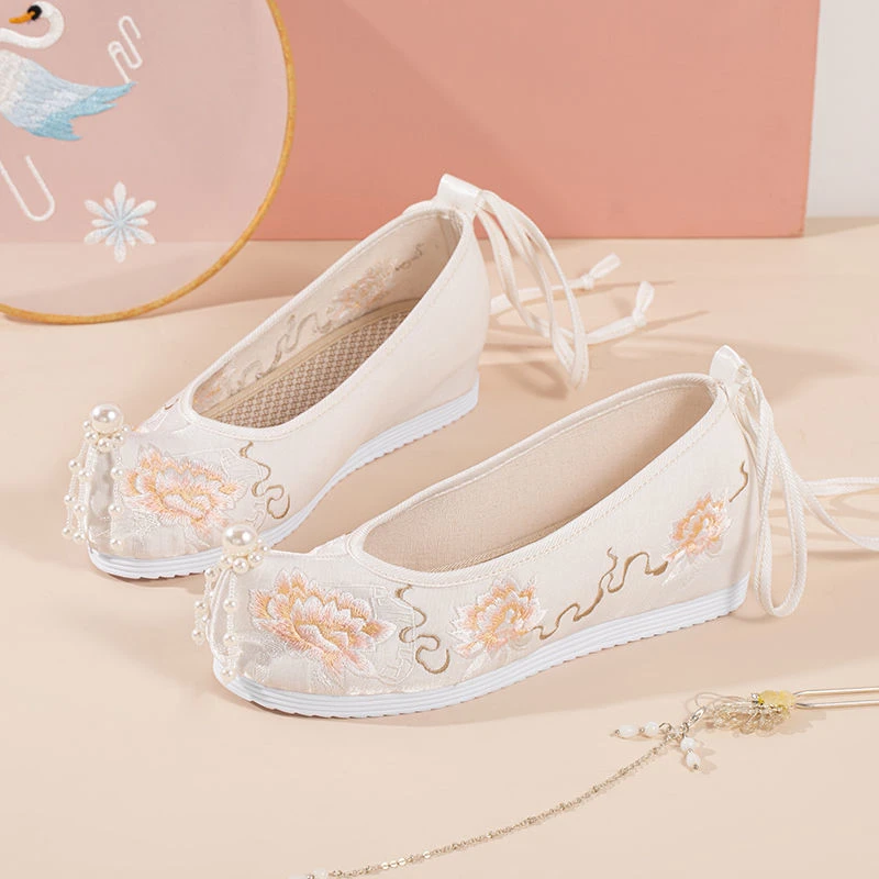 汉服鞋繁花单鞋古风翘头履内增高搭配布鞋女古装明制义绣绣花鞋子