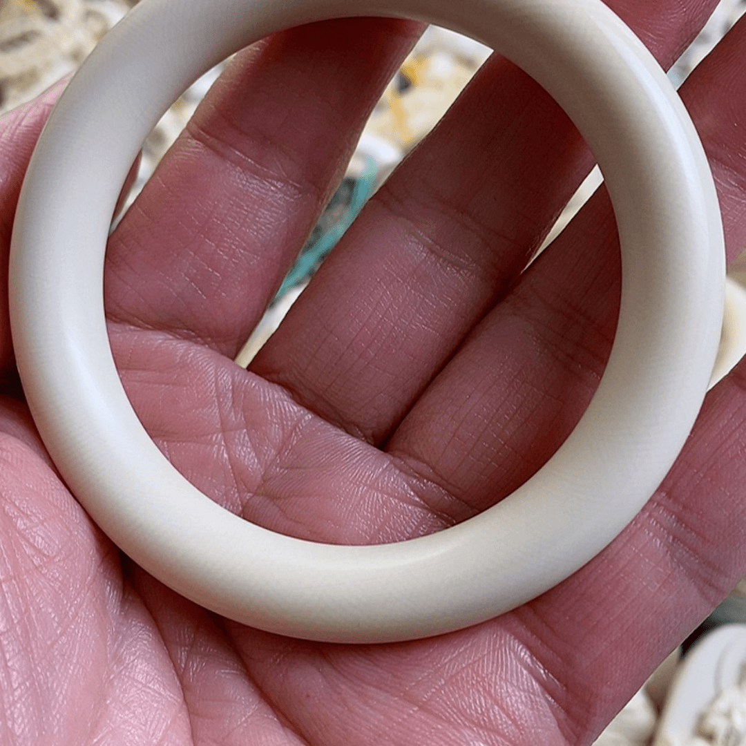 【闪购商品】桃核吊坠妖*