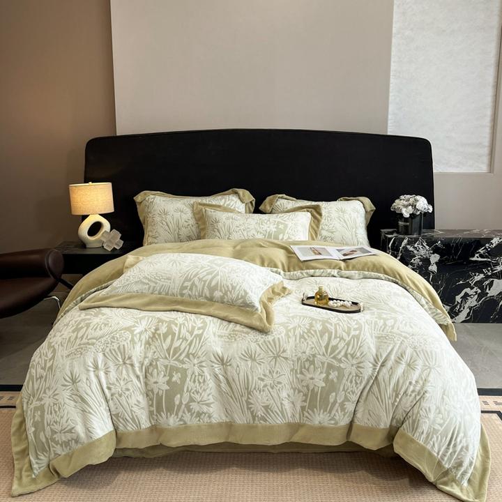 【紫罗兰】2024双面 A类轻奢宽边拼角雕花牛奶绒四件套加厚双层套件