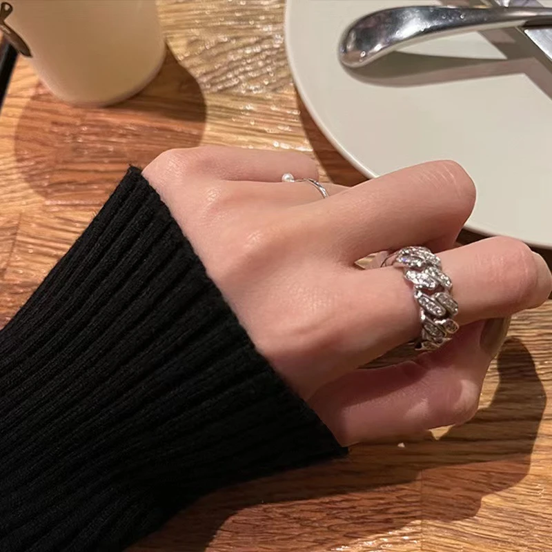 铜合金戒指 古巴链戒指女小众设计师款满钻链条锆石开口叠戴