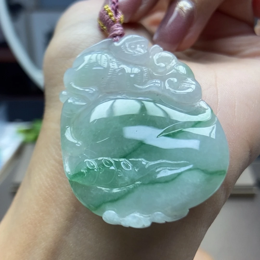 翡翠颈饰未镶嵌吊坠