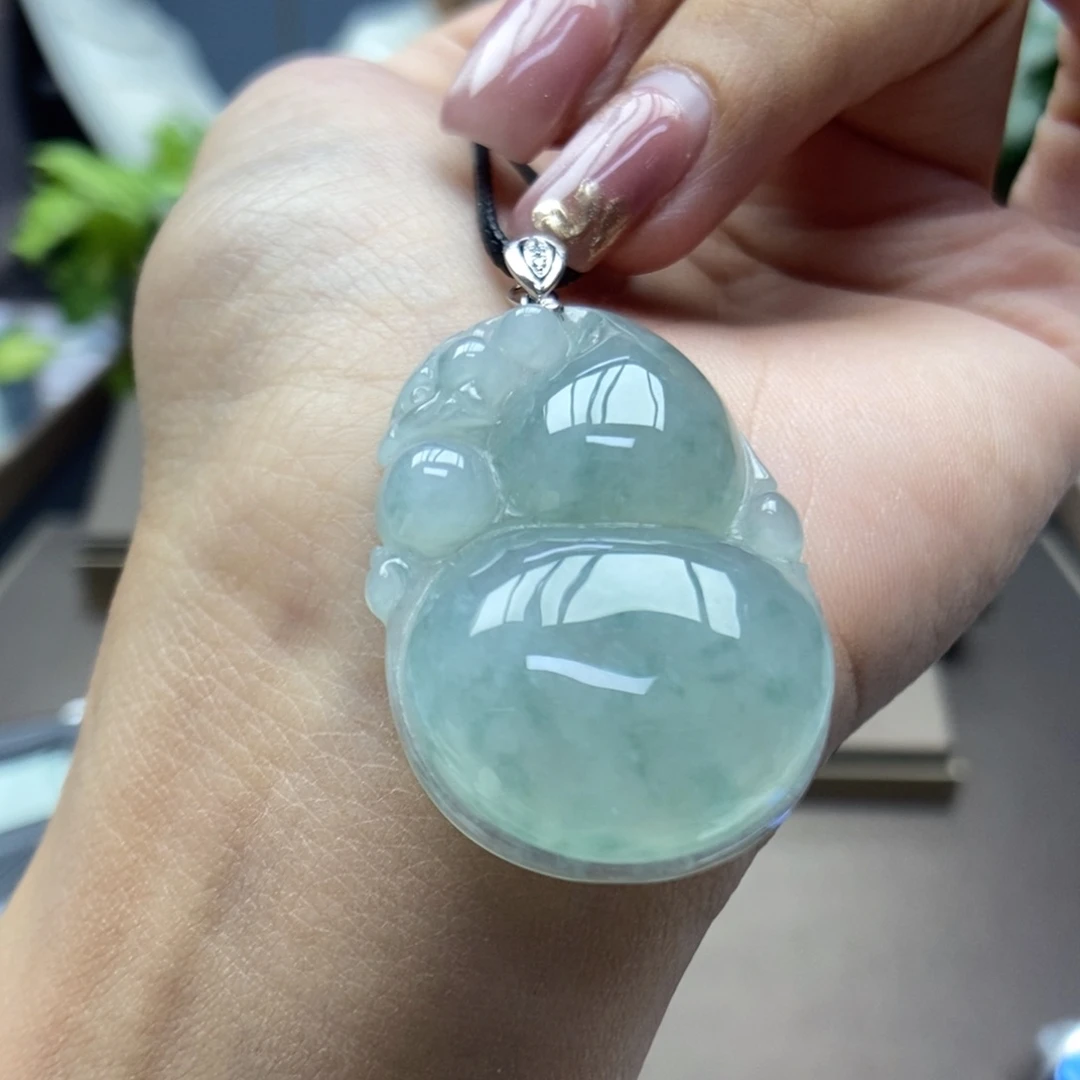 翡翠颈饰18K金镶嵌l***g吊坠