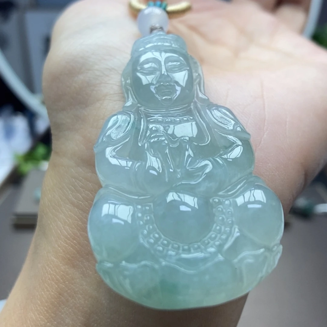 翡翠颈饰未镶嵌吊坠