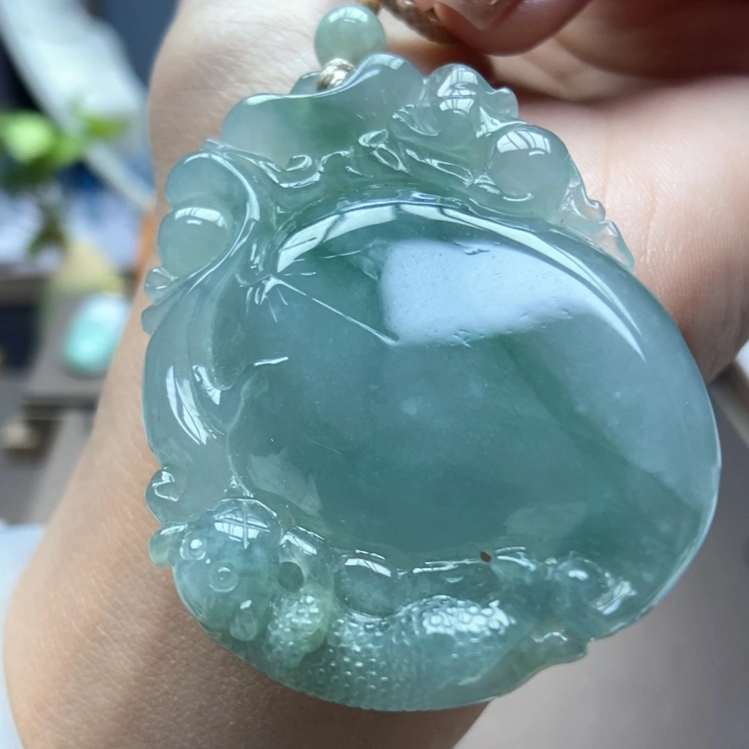 翡翠颈饰未镶嵌吊坠