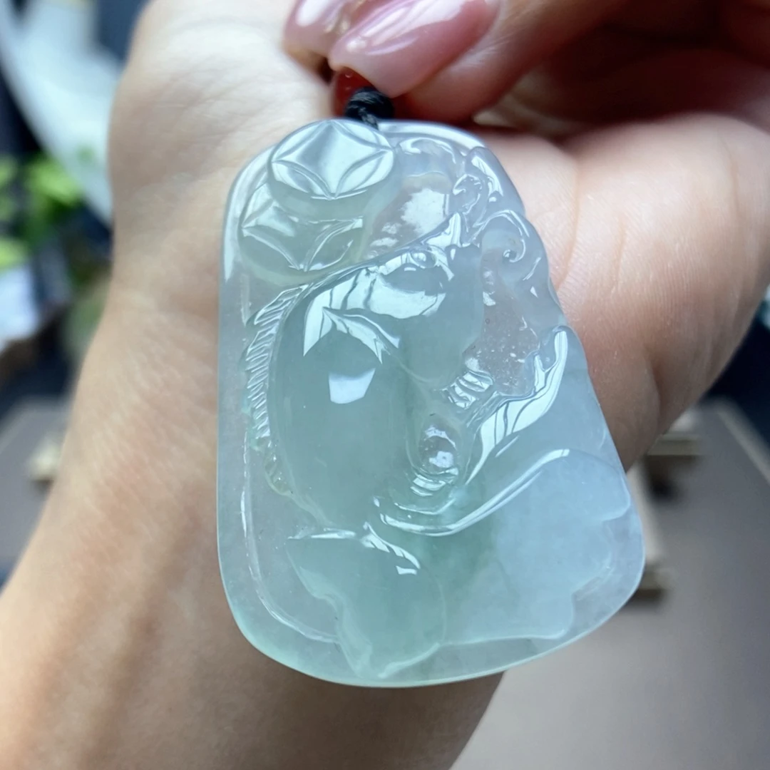 翡翠颈饰未镶嵌吊坠
