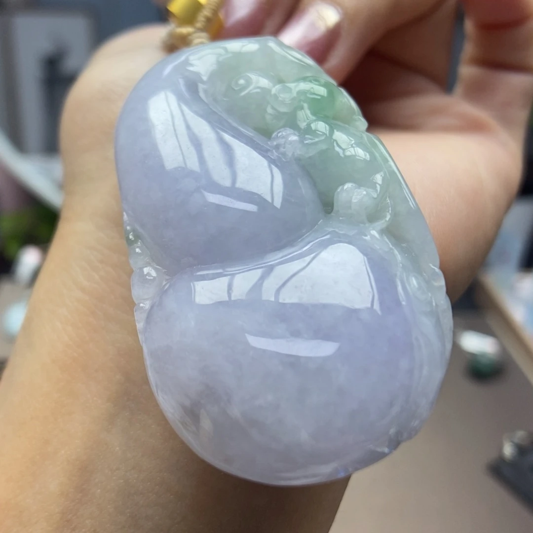 翡翠颈饰未镶嵌吊坠