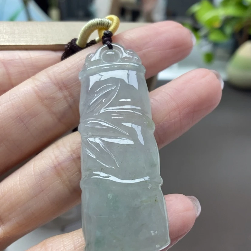 【闪购商品】翡翠颈饰未镶嵌79