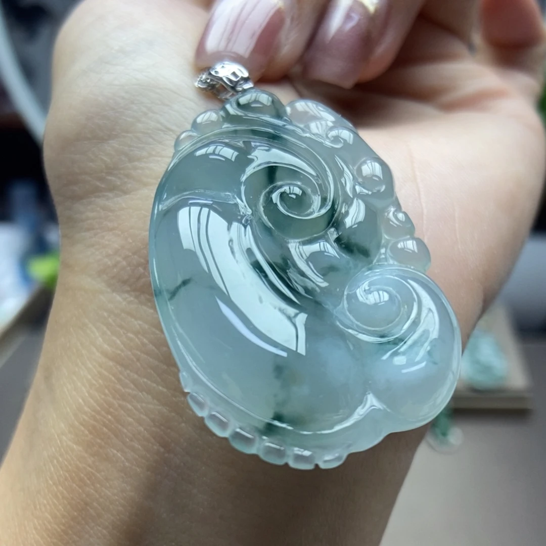 翡翠颈饰18K金镶嵌吊坠22