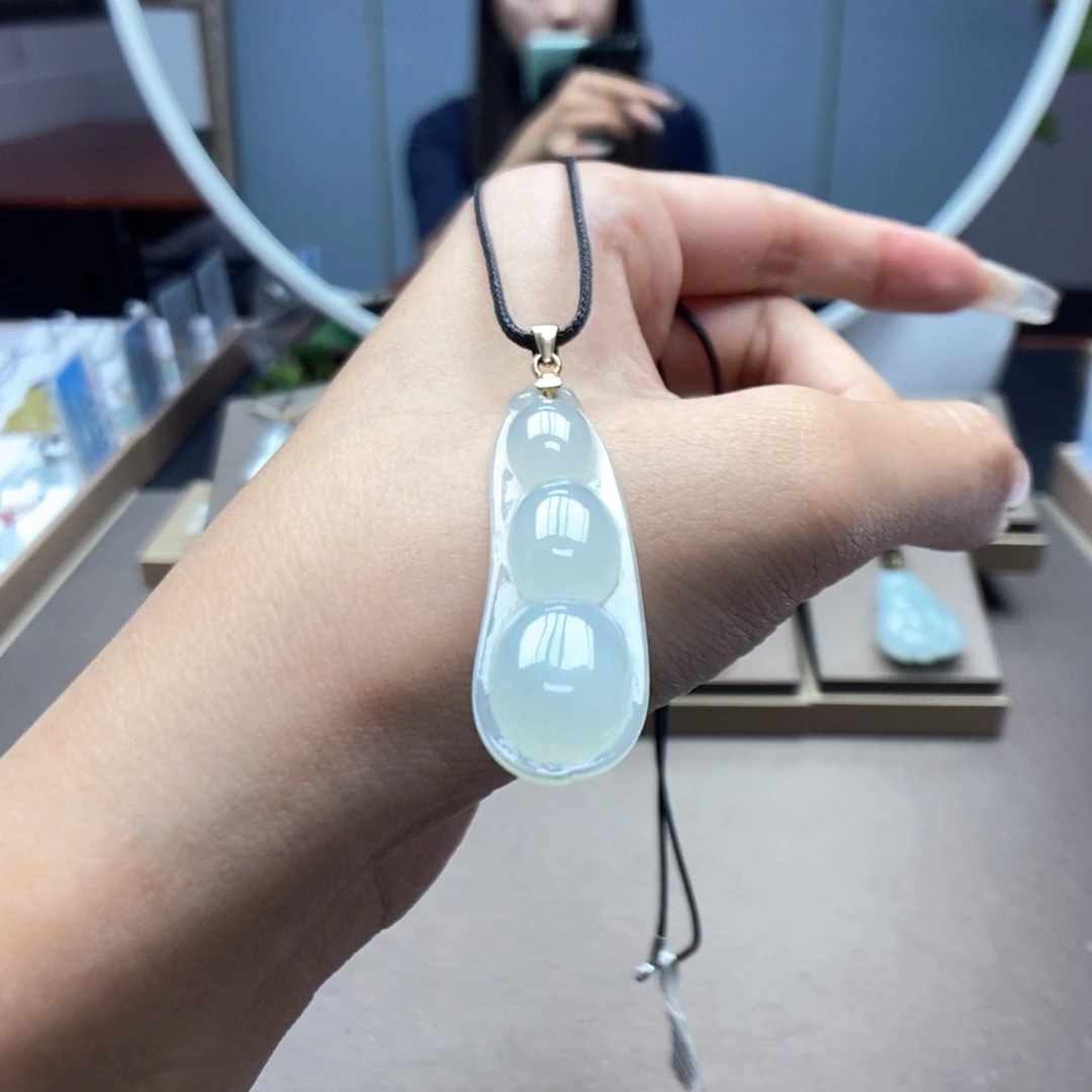 翡翠颈饰银S925镶嵌吊坠