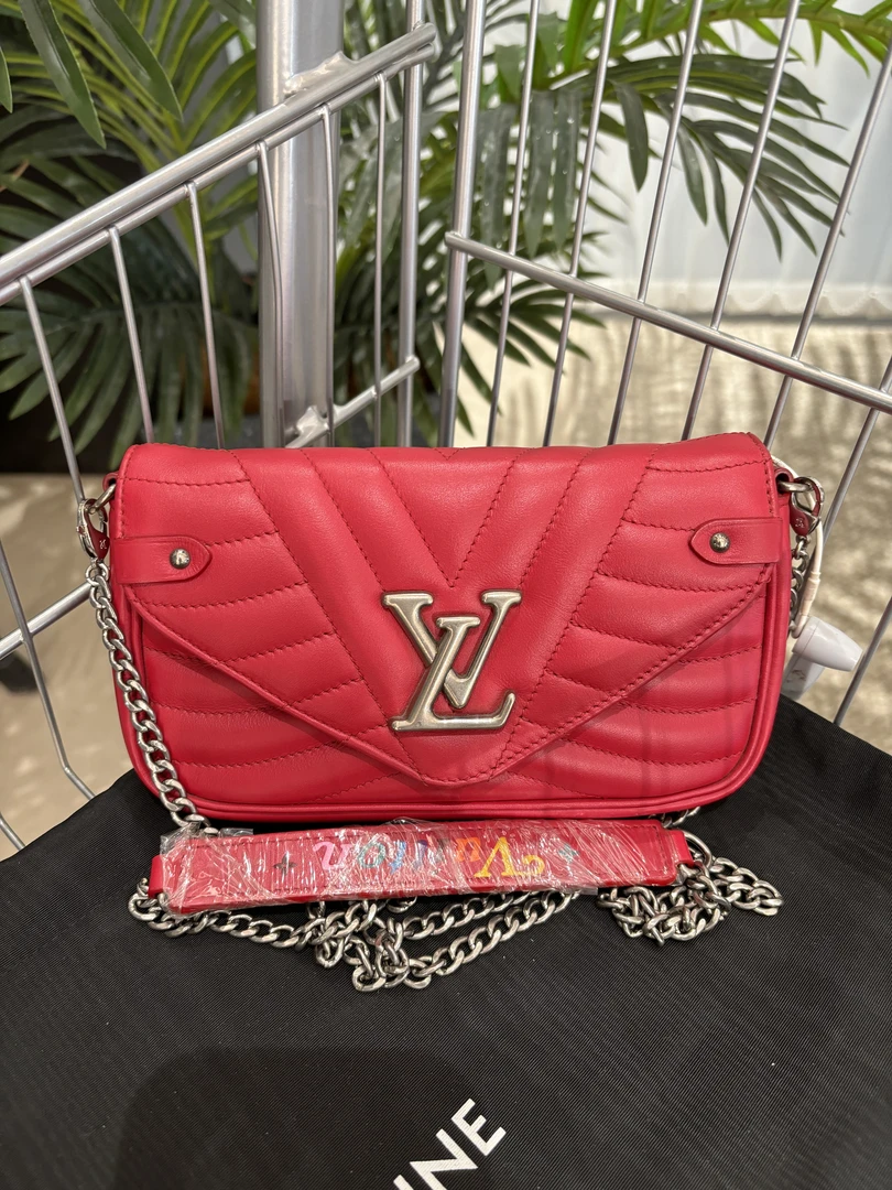 95新 LouisVuitton/路易威登 newwave链条链条包热巴同款/5575247