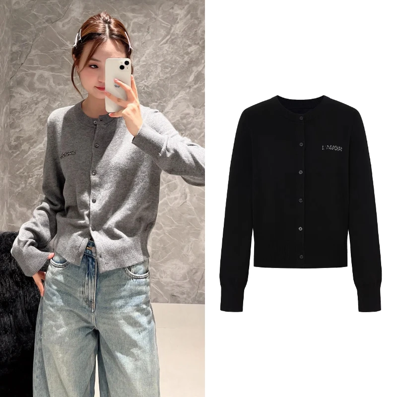 Z1111【M】针织开衫醋酸羊绒2025春季新品薄款正肩系扣毛织外套女