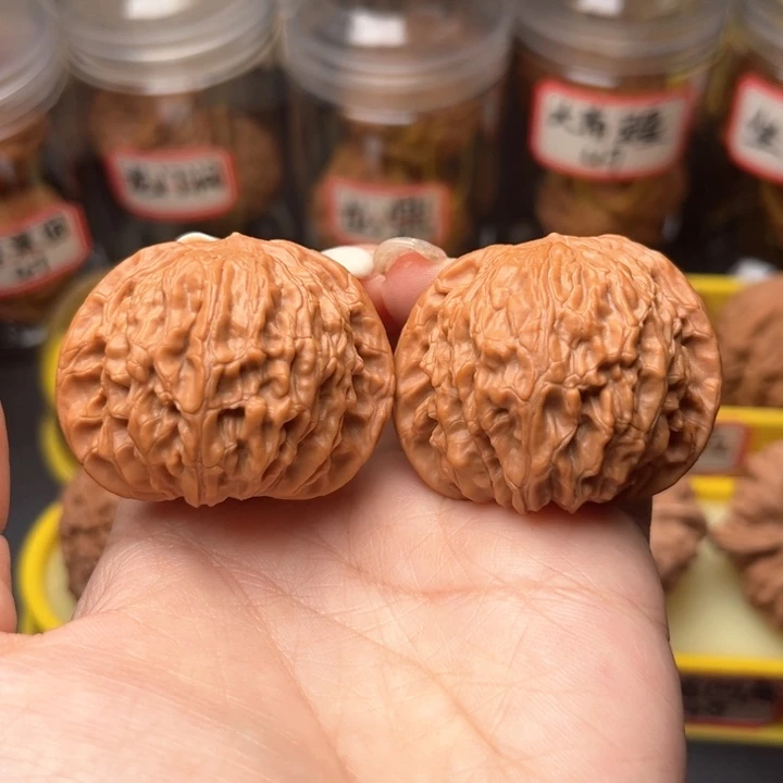 文玩核桃把件磨盘