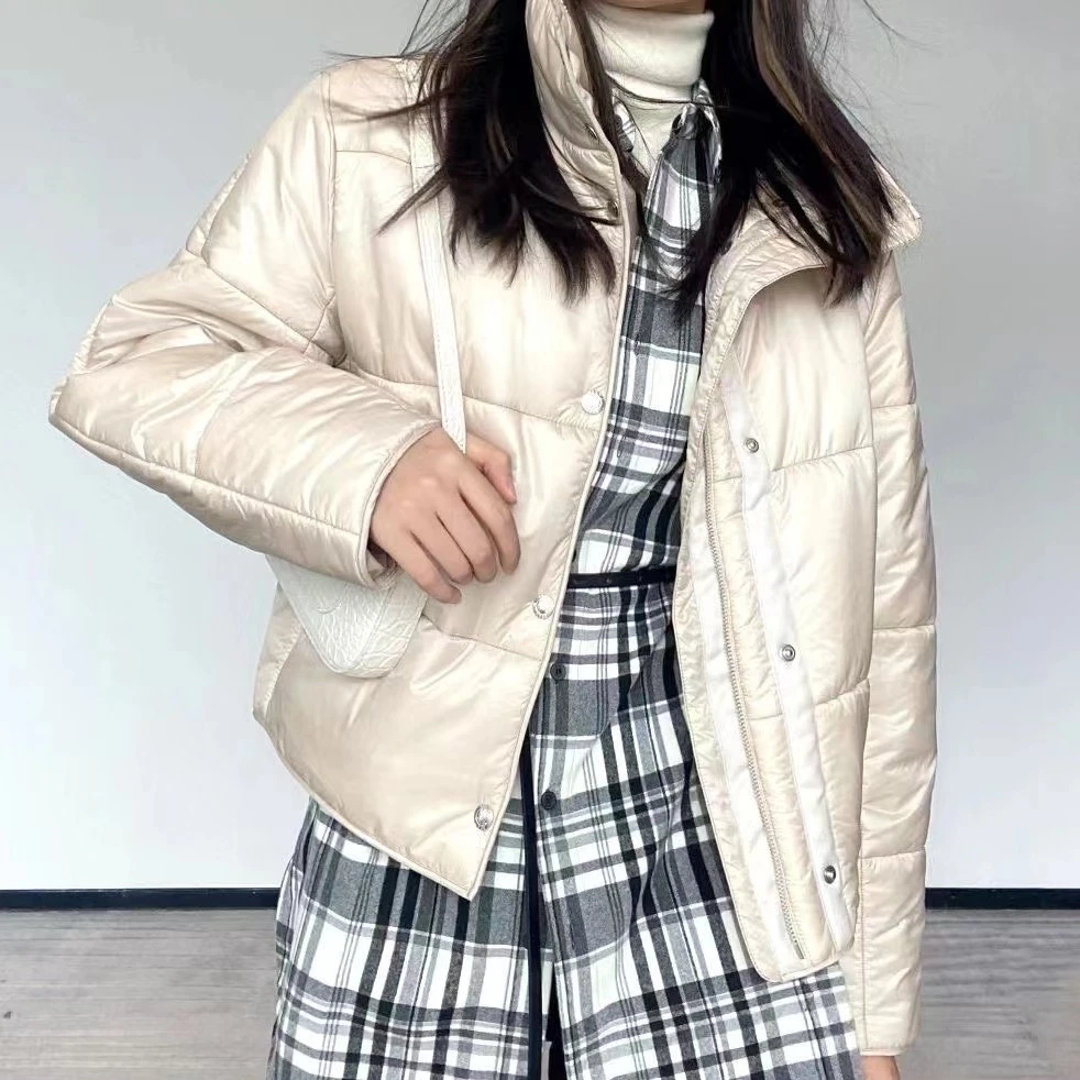 AMASS阿玛施秋冬新款新雪丽轻盈立领面包棉服5400618