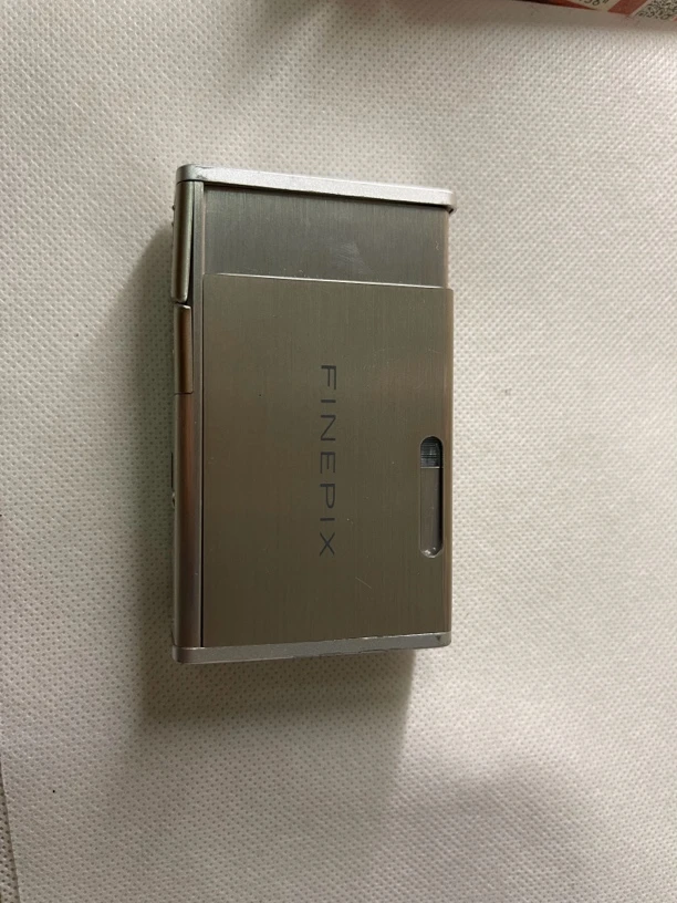 95新 Fujifilm/富士 富士z2 600万像素 出片胶片感自备读卡器和卡