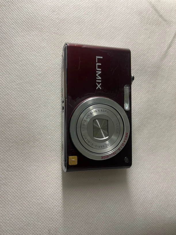 95新 Panasonic/松下 fx33 800万像素 徕卡镜头4倍变焦出片冷白
