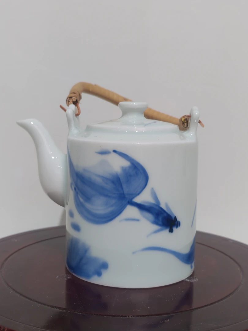 景德镇陶瓷现代工艺品手工手绘茶壶Y949