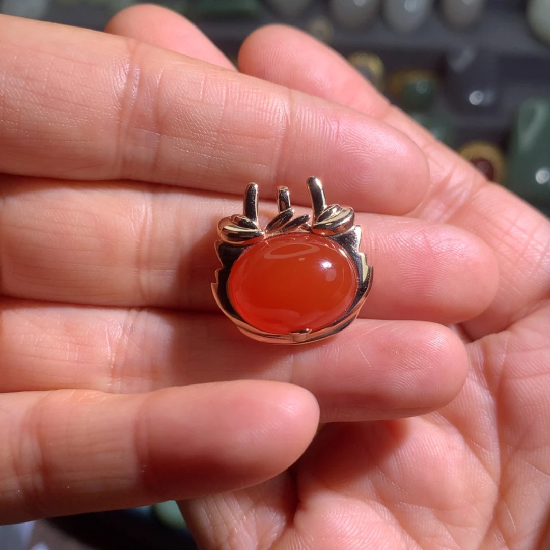 【闪购商品】南红玛瑙颈饰18K金镶嵌