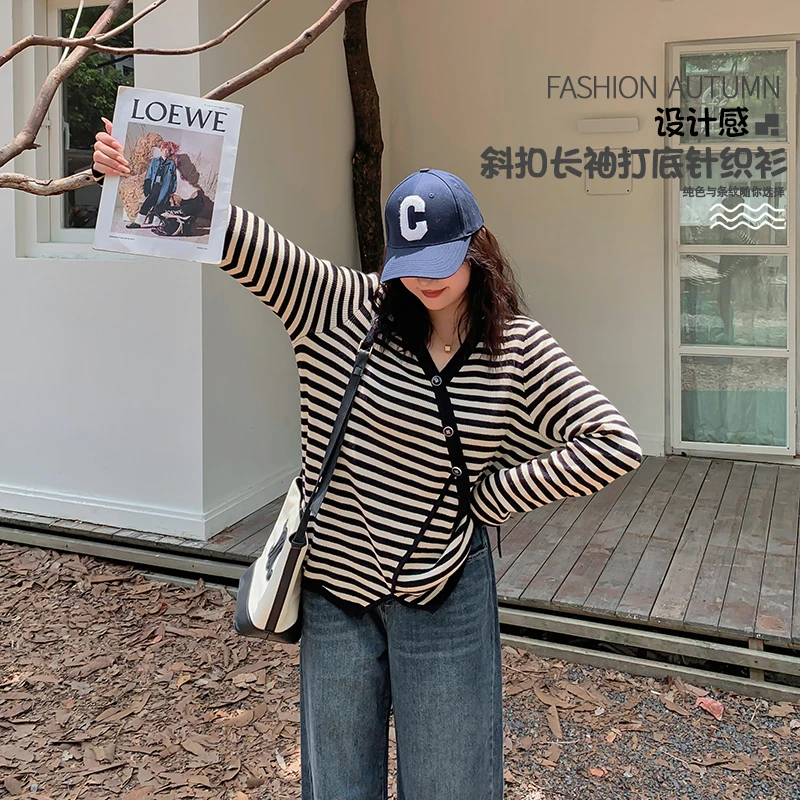 【霏霏推荐】休闲百搭设计感斜扣长袖打底针织衫-F100