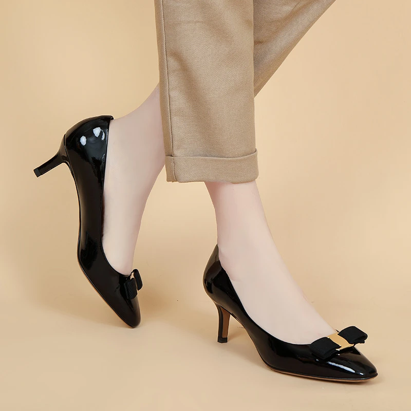 韦恩女鞋气质时尚漆皮舒适婚圆头女鞋蝴蝶结高跟鞋2089